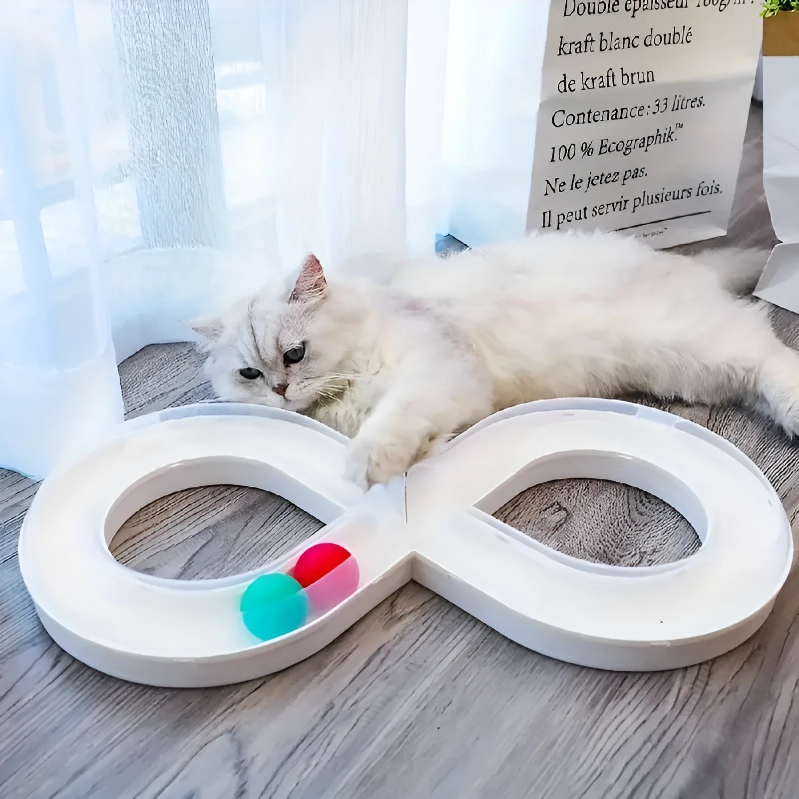Interactive cat turntable track toy with spinning balls for feline entertainment