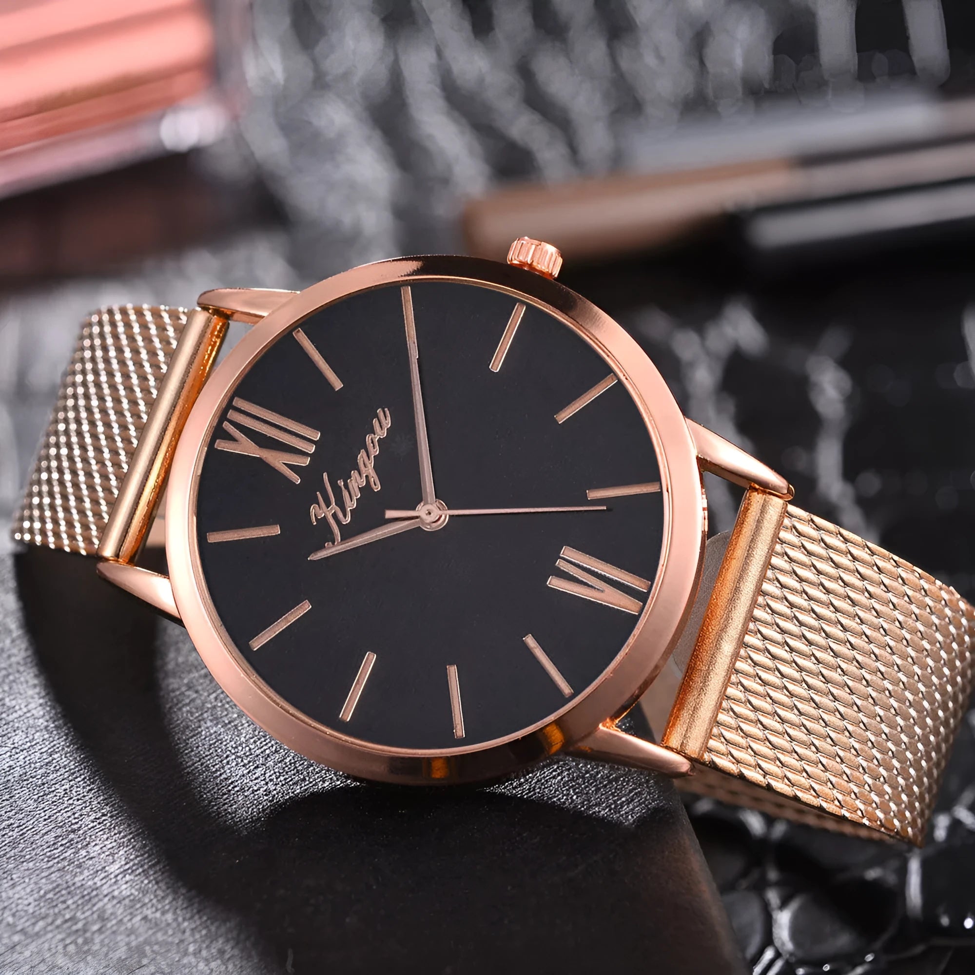 Ladies casual quartz watch with 40mm round dial, plastic strap, and alloy case on white background