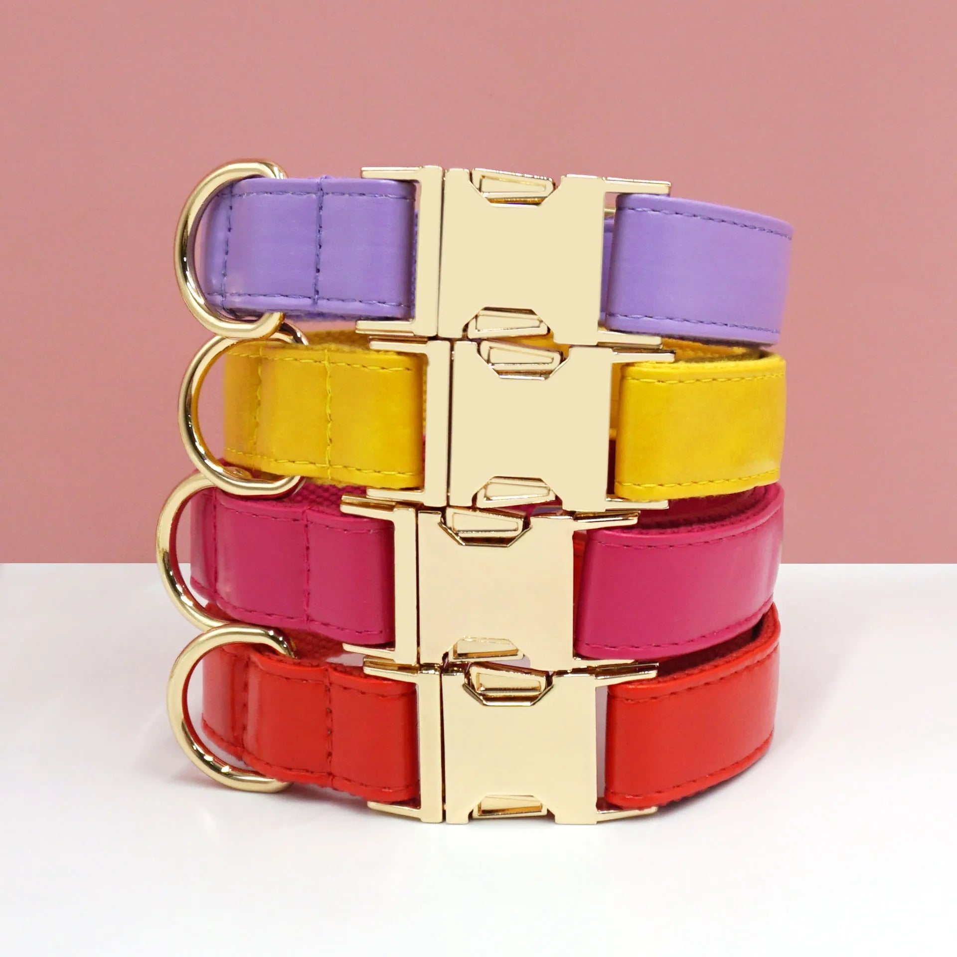 Leather dog collar with colour-blocking velvet trim in caramel on a dark brown base.