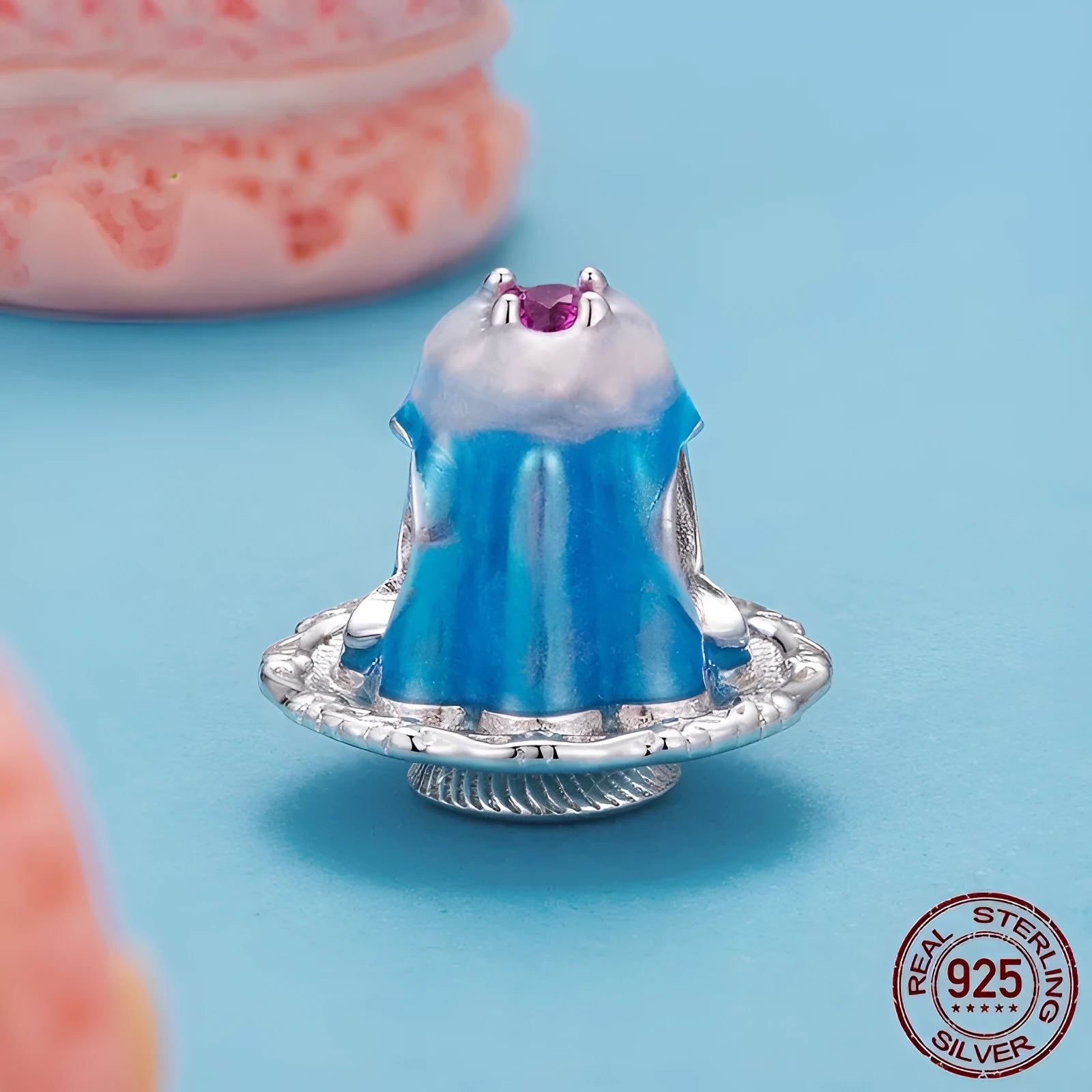 S925 sterling silver dripping pudding bead, 1.2x1.3cm, with 0.45cm aperture on white background