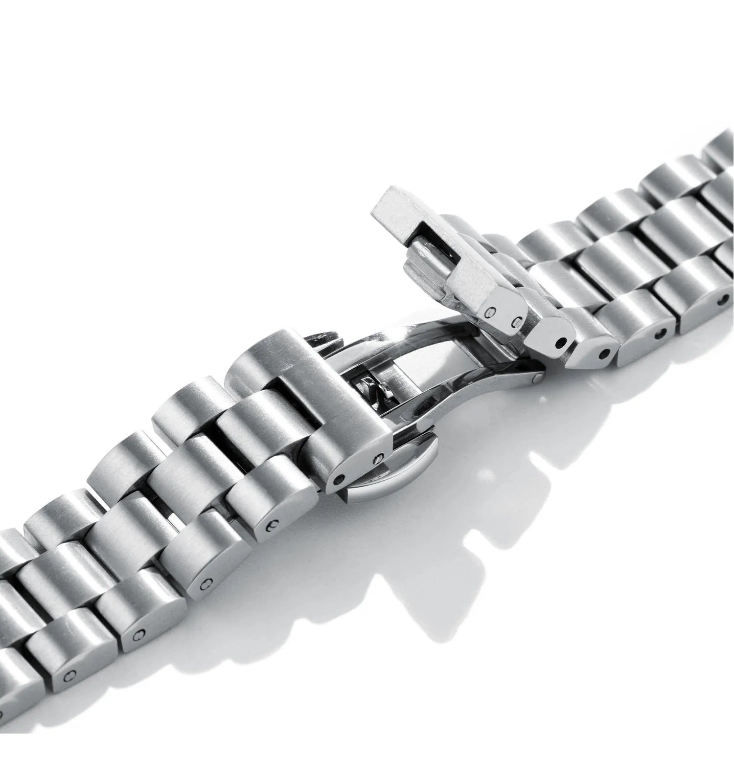 Small square wristwatch bracelet without time display, alloy case, titanium steel band, 35mm x 36mm dial, in steel colour