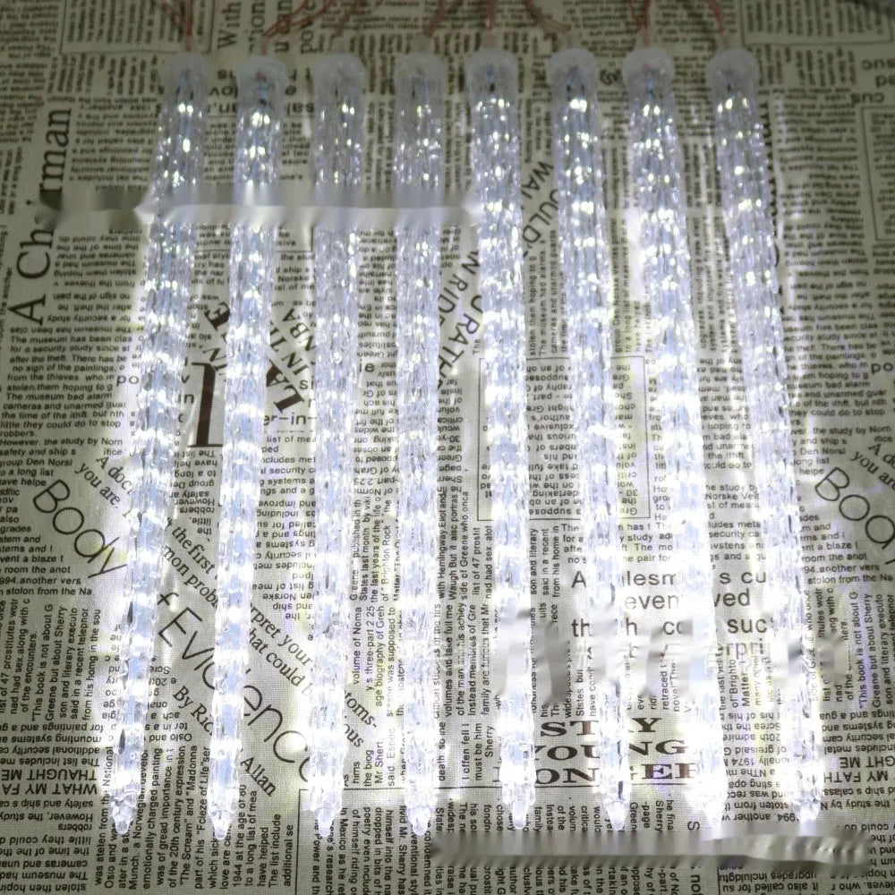 Solar powered LED ice cone shaped meteor shower Christmas festoon lamp with plastic construction