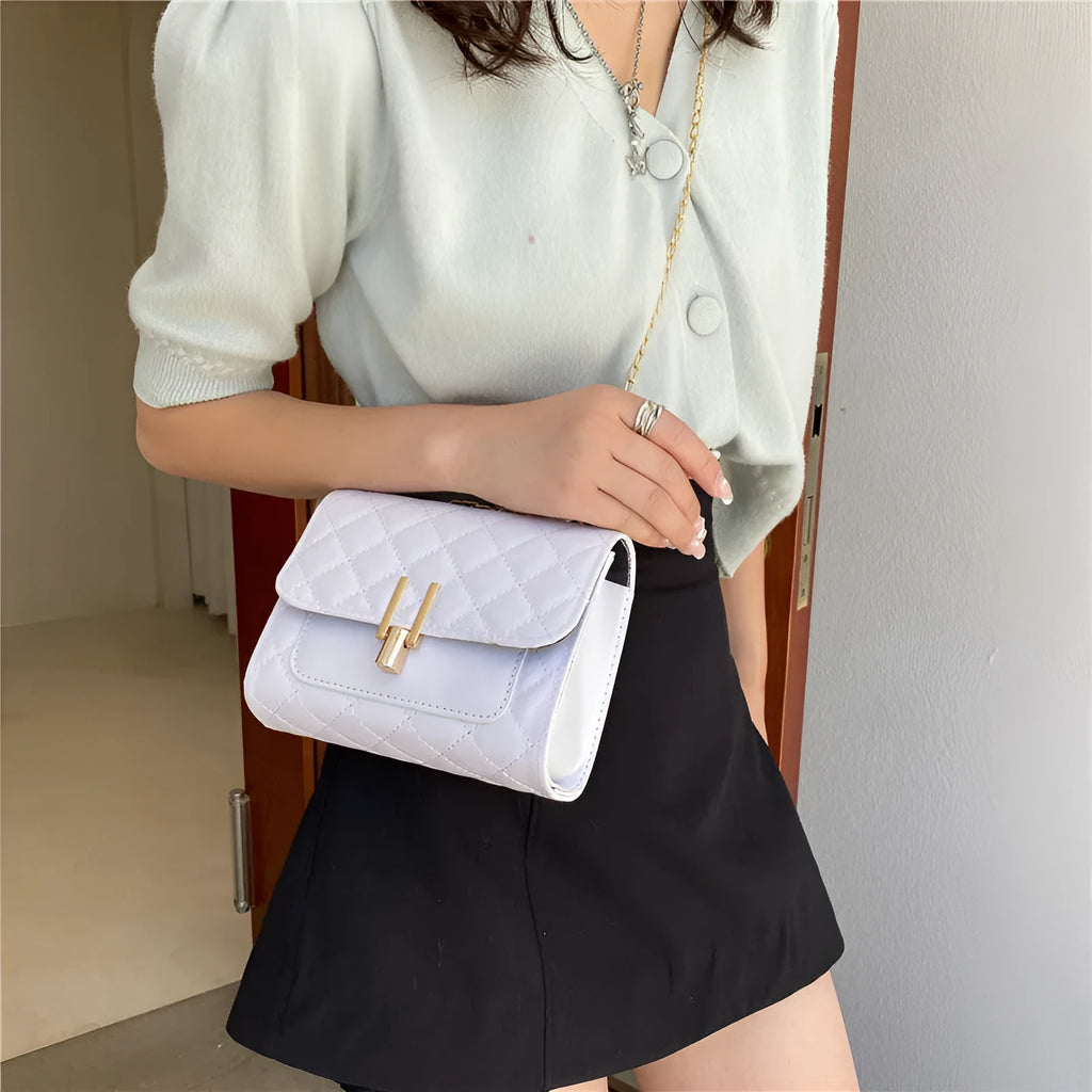 Women's diamond lattice pattern crossbody bag with chain strap in black, white, or green PU leather