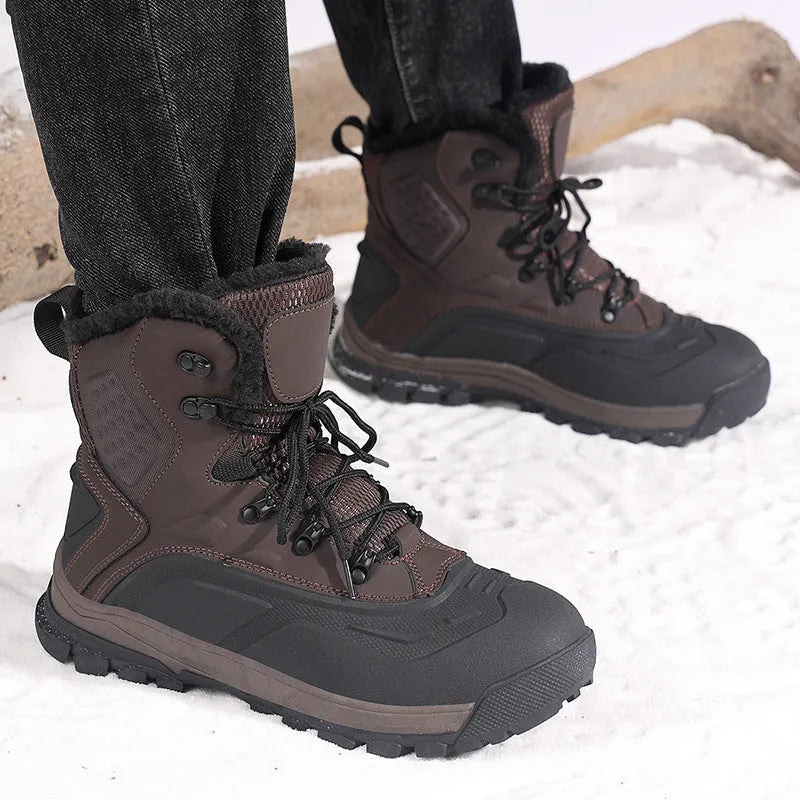 Men's black high-top lace-up boots with fleece lining, shown on a size label ranging from 39 to 48.