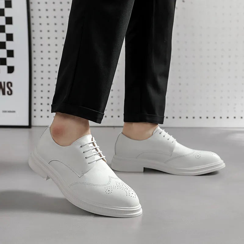 Men's white pointed-toe lace-up shoes with PU upper, flat square heel and rubber sole, sizes 38-48