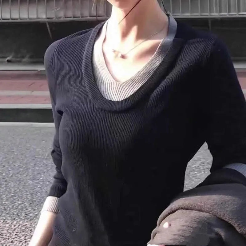 Korean style fake two-piece V-neck knitted bottoming top in black, slim fit, solid colour, polyester, average size