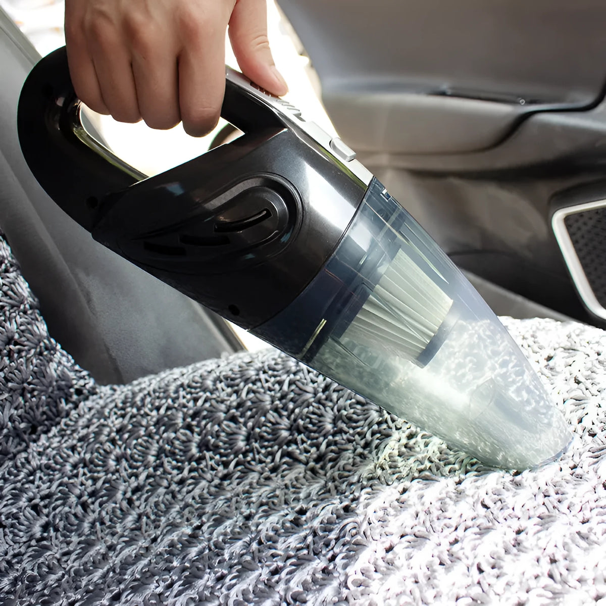 Black 120W wireless dry and wet handheld vacuum cleaner with 3500 mbar suction for car and home use