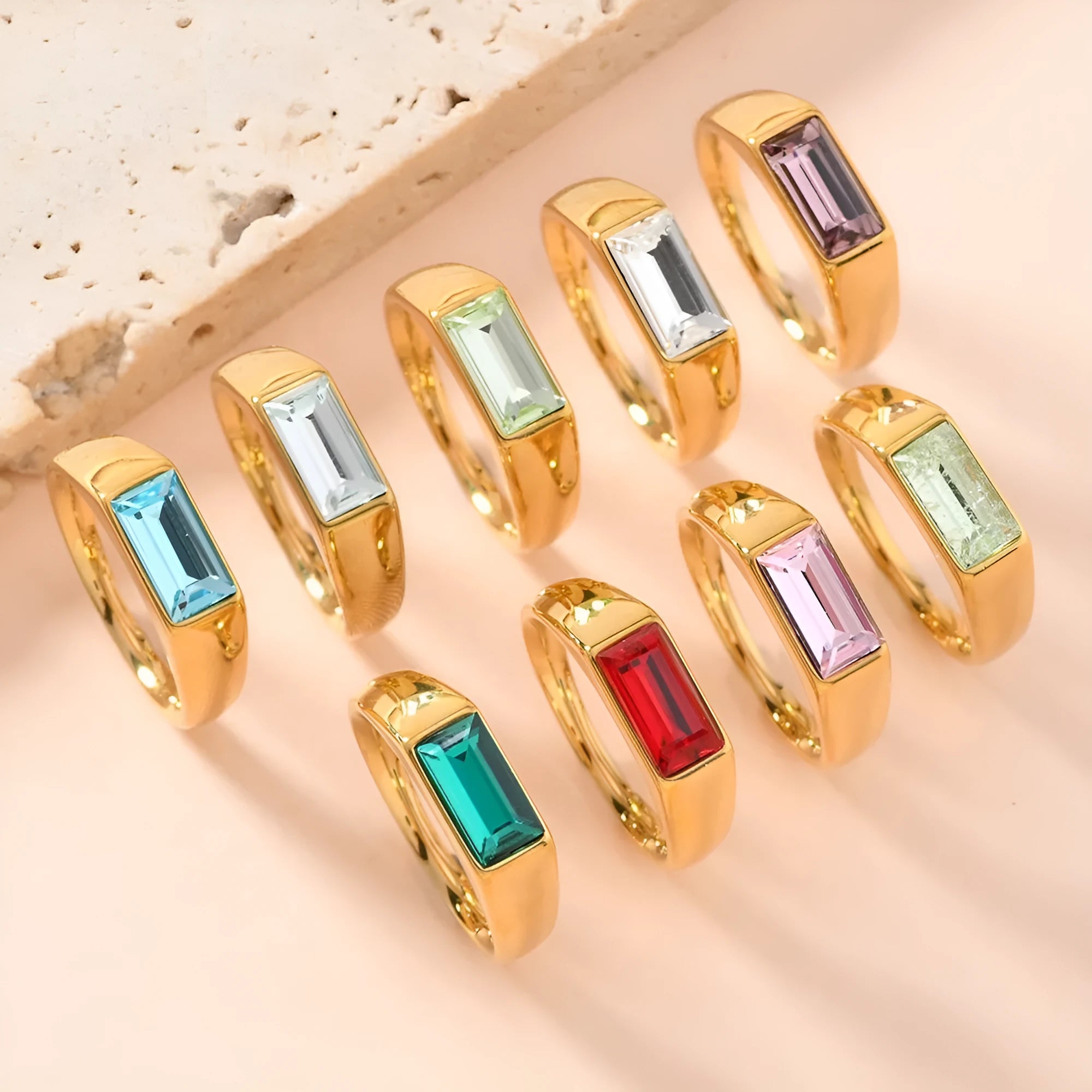 Rectangular colour rhinestone stainless steel ring with 18K gold plating in unisex sizes No 6-10