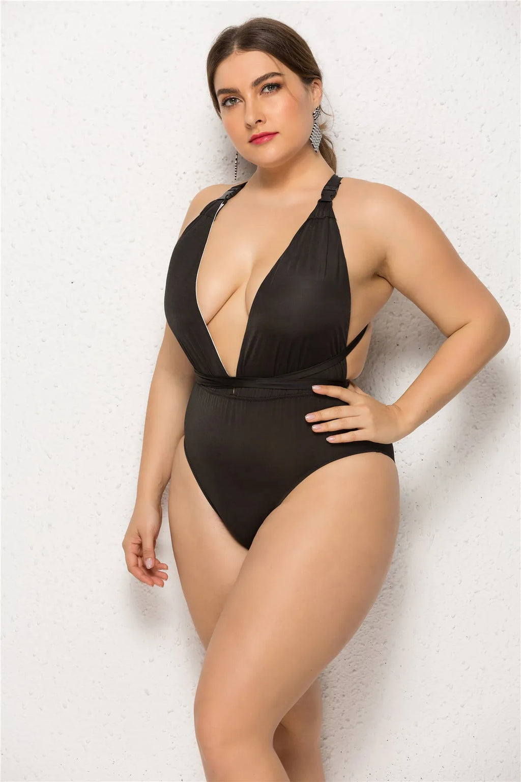 Plus size one-piece swimsuit for women, solid colour black, backless with chest pad, high elasticity fabric