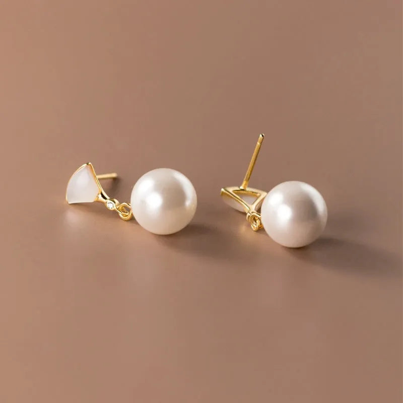 Gold 925 silver fan-shaped shell pearl earrings for women, geometric ancient style, pair