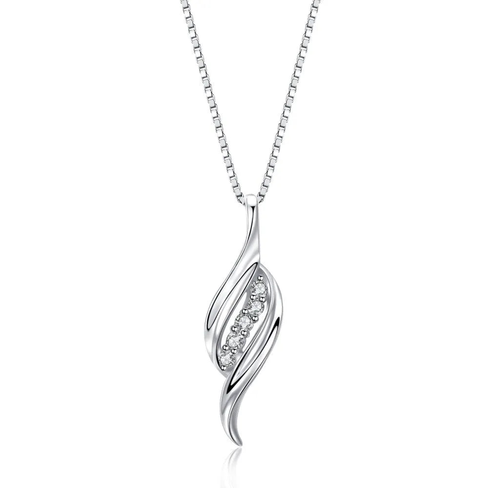 Women's 925 silver conch style clavicle chain necklace in white gold electroplate finish
