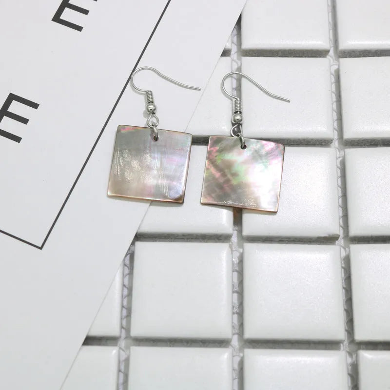 Women's geometric shell earrings in retro vintage style with square panther or rectangular shell design
