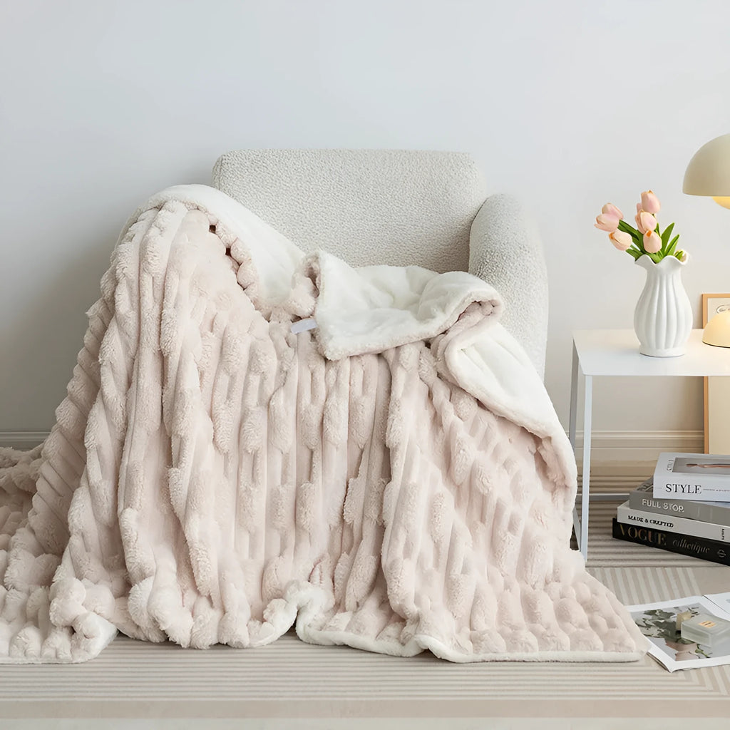 Rabbit Bejirog flange blanket in solid colour, polyester fibre, lightweight nap cover for air conditioning