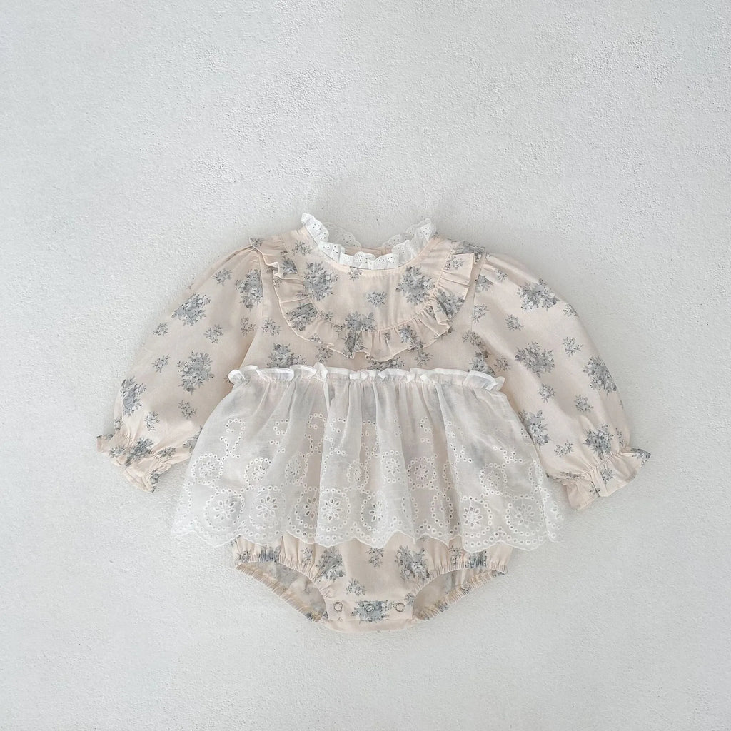 Apricot cotton baby bodysuit jumpsuit with sweet cutout lace print, triangle pullover style suitable for 66cm to 100cm height