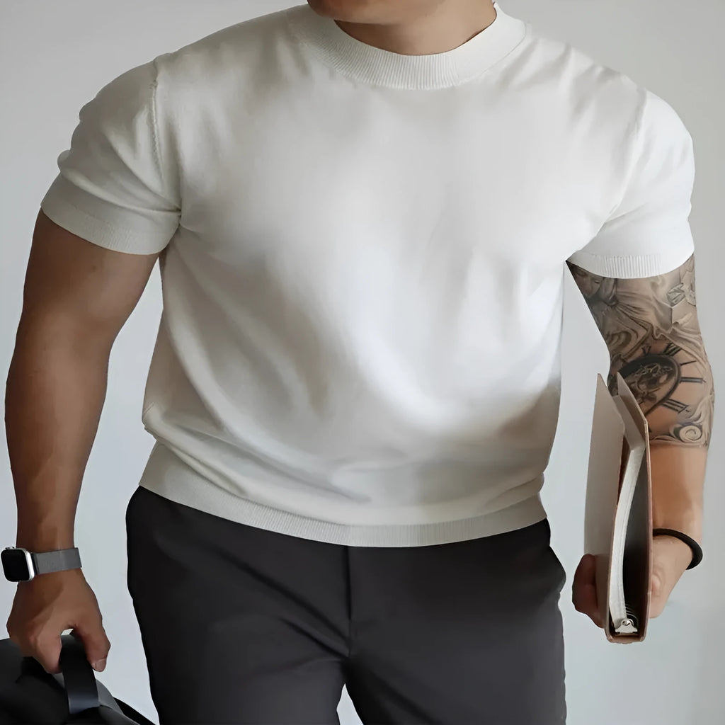 Men's slim-fit solid colour t-shirt in breathable polyester knitwear, shown in a neutral shade.