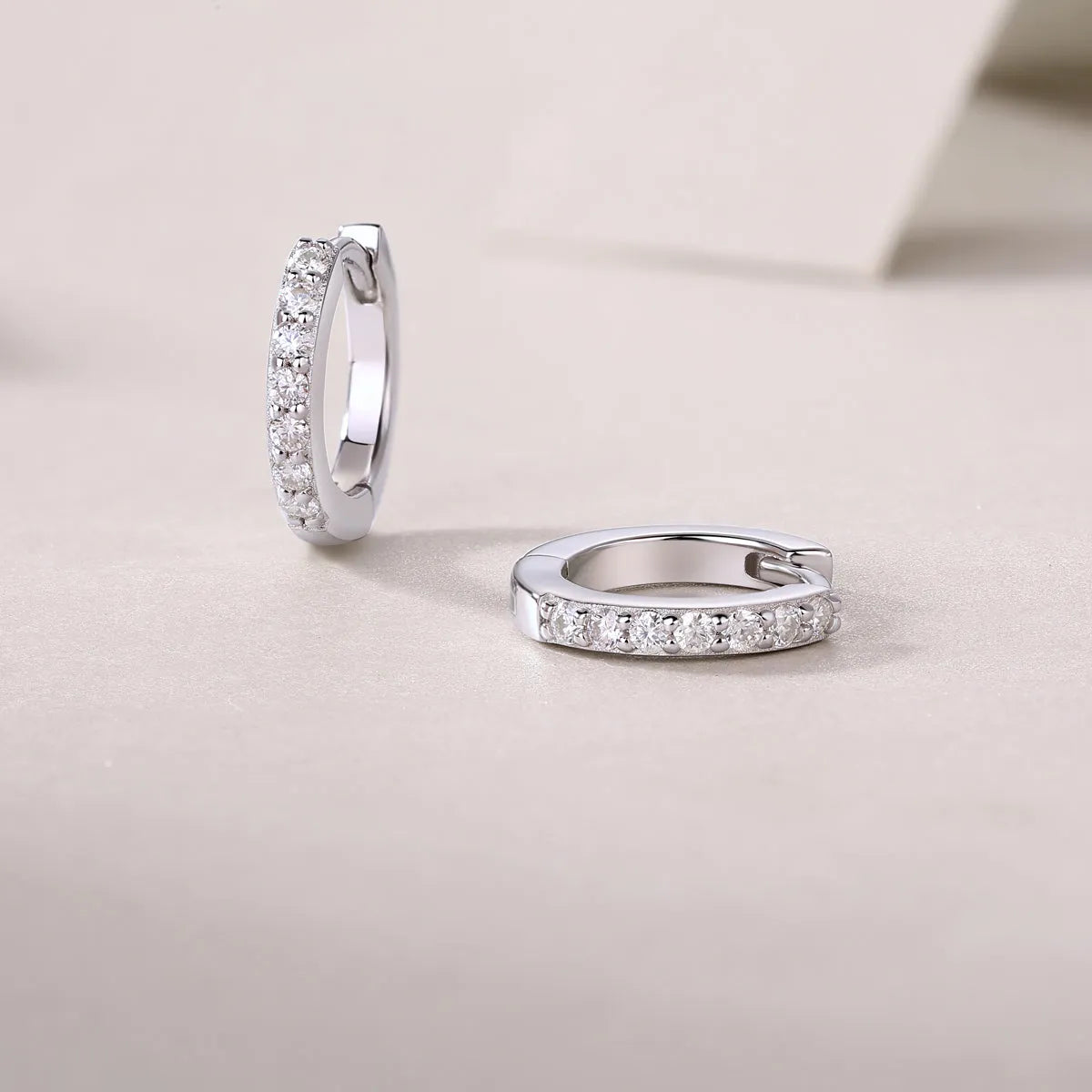 Moissanite stud earrings in S925 silver platinum plated golden colour with gift box and GRA certificate