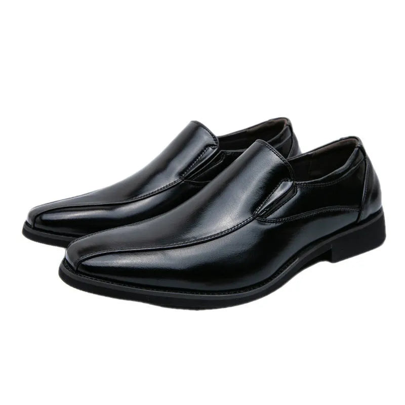 Men's patent leather pointed toe casual shoe in black, breathable waterproof, rubber sole, low tube design