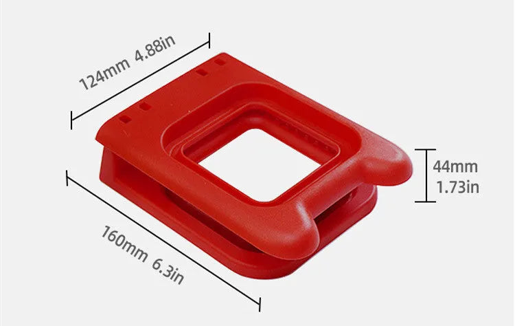 Square sandwich cutter press mold in PP, red or yellow, for creative breakfast making
