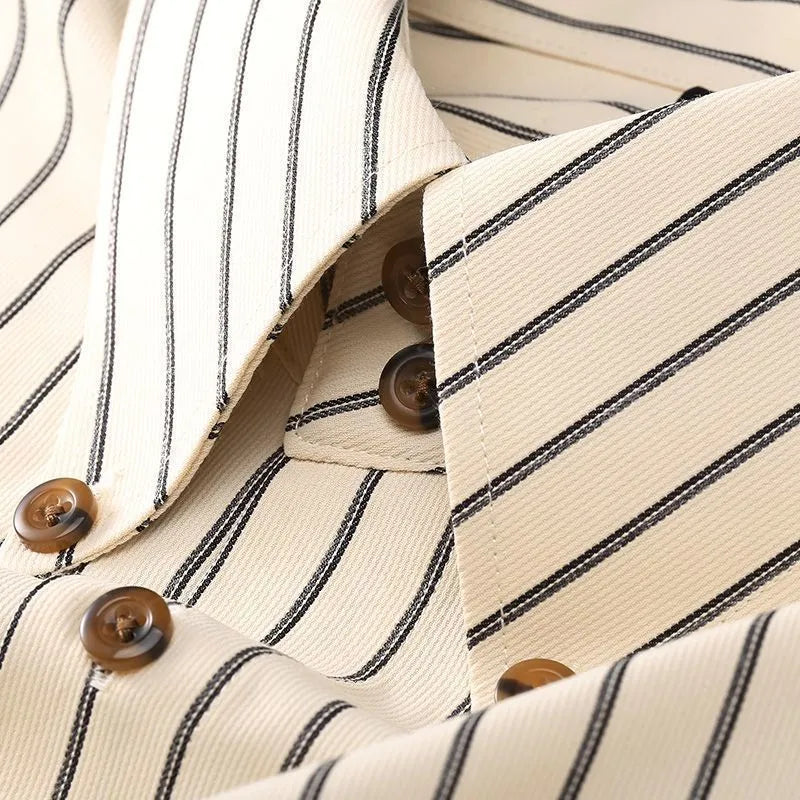 Coffee striped men's long-sleeved shirt with wool lining for business casual wear