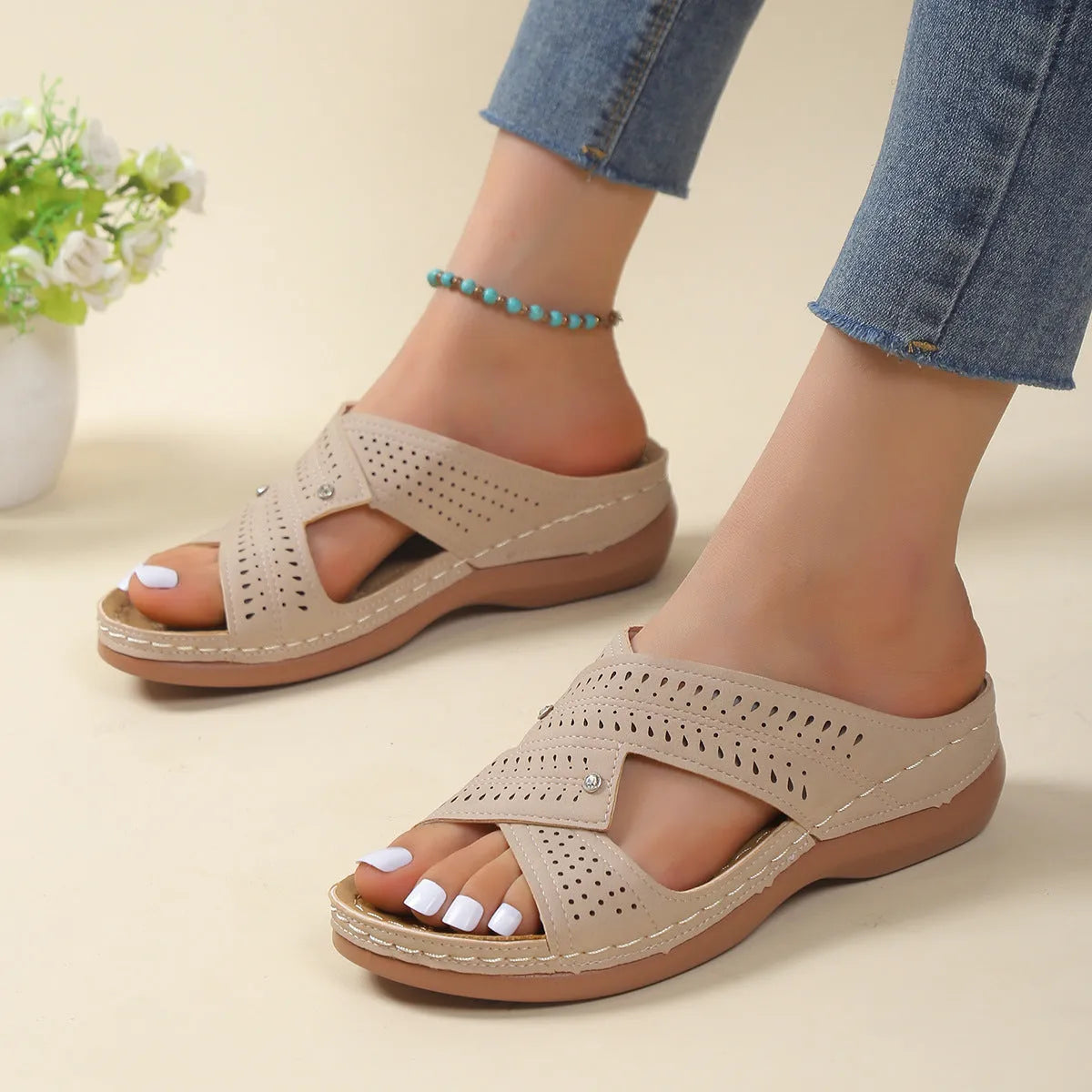 Women's low heel PU wedge sandals non slip beach shoes open toe fish mouth style in off-white