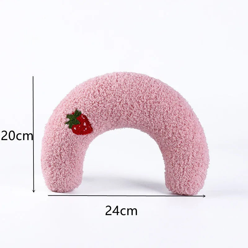 U-shaped cat pillow in white to protect cervical vertebra, made from polyester and PP cotton, size 24x20x7cm