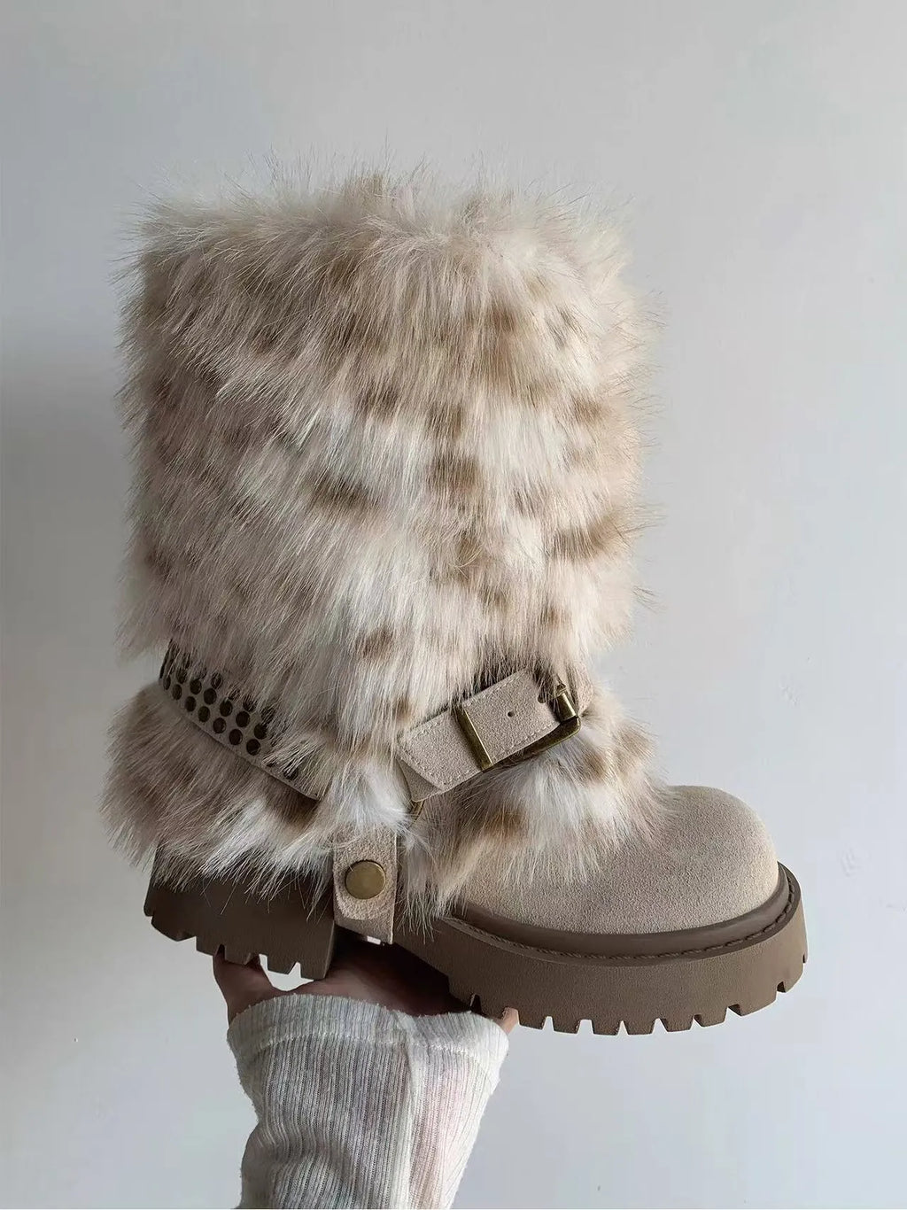 Women's furry snow boots in beige with colour block splicing, mid-calf shaft, and thick rubber sole