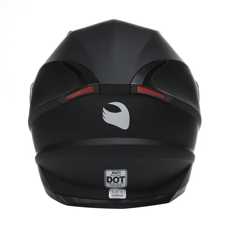 Simple ABS motorcycle helmet in matte black with transparent lens for off-road riding