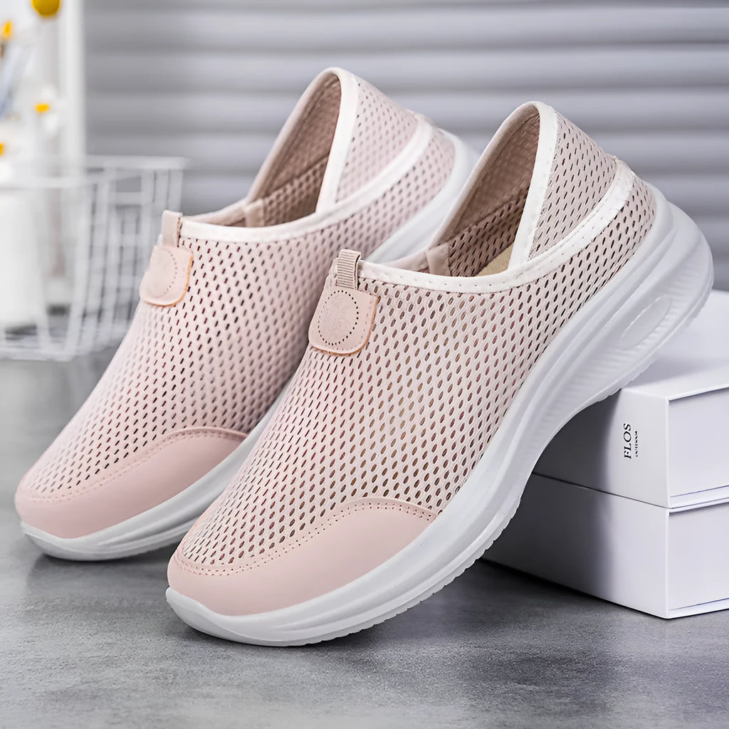 Summer breathable casual shoes with mosquito repellent mesh upper, PU texture, flat heel, low top, in black