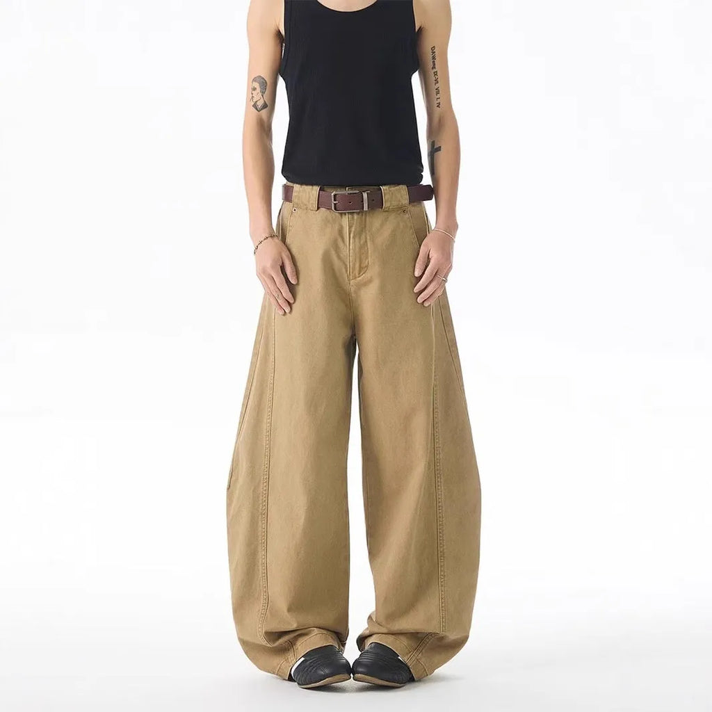 Men's brown straight-leg casual jeans with loose fit and button fly in Korean style