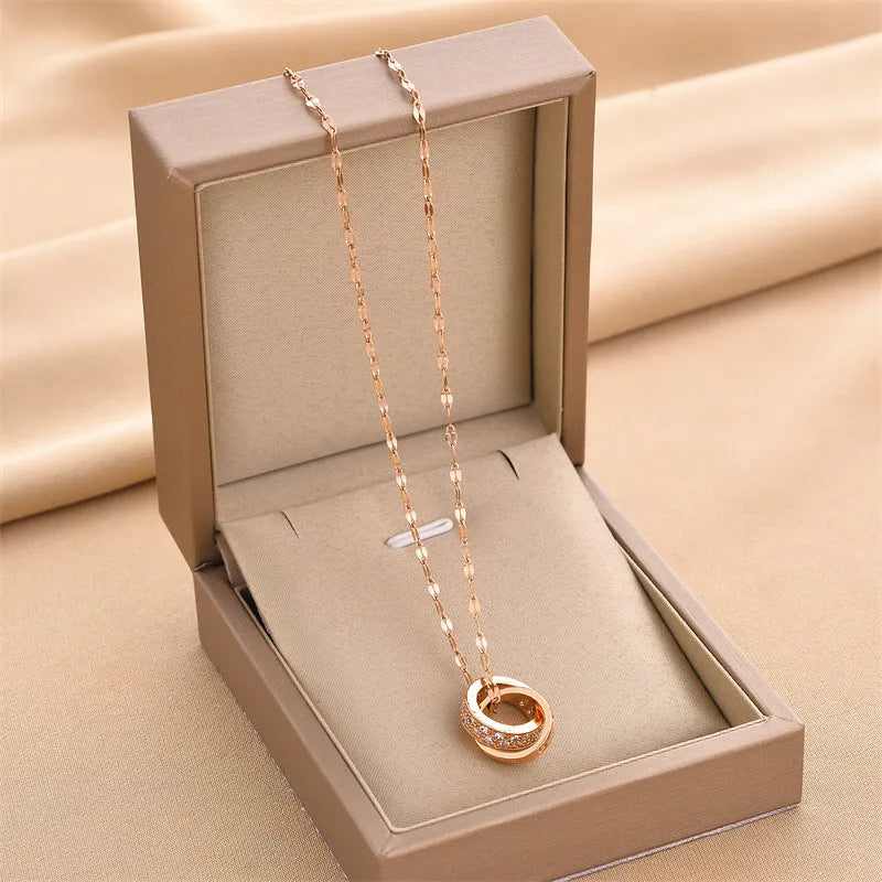 Double ring titanium steel necklace for women, gold finish, simple design, electroplated