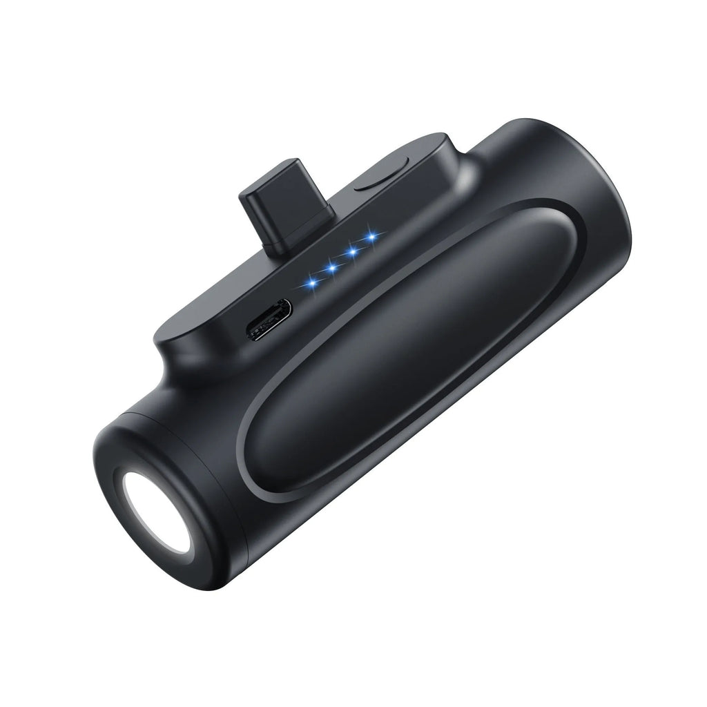 Black plastic power bank with integrated LED flashlight, showing USB-C port, dimensions 83x27x41mm.