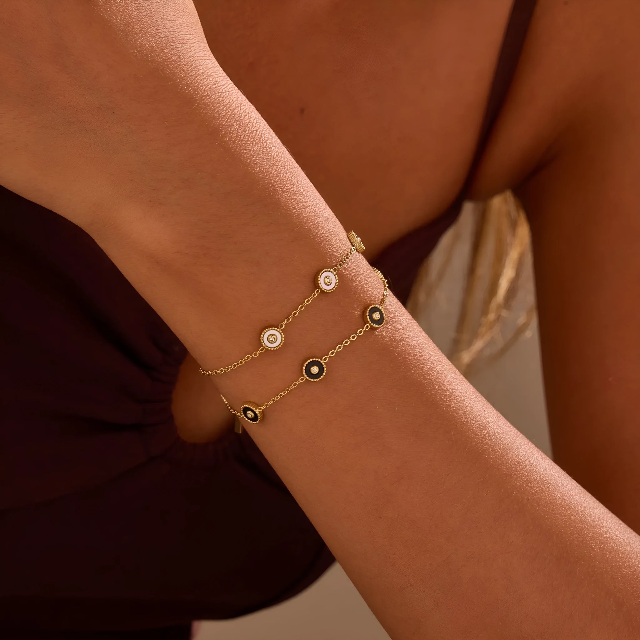 Women's geometric bracelet and necklace set with 18K gold plating on stainless steel