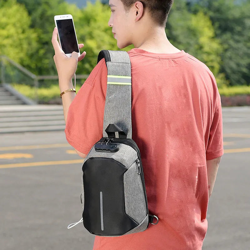 Oxford cloth shoulder bag with zipper closure, polyester lining, less than 20L capacity, black colour