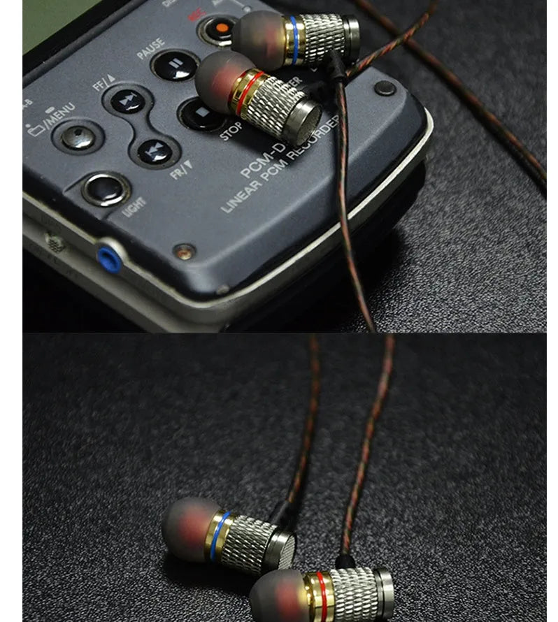 In-ear headphones with metal subwoofer design, 3.5mm L-bend plug, and silicone cable
