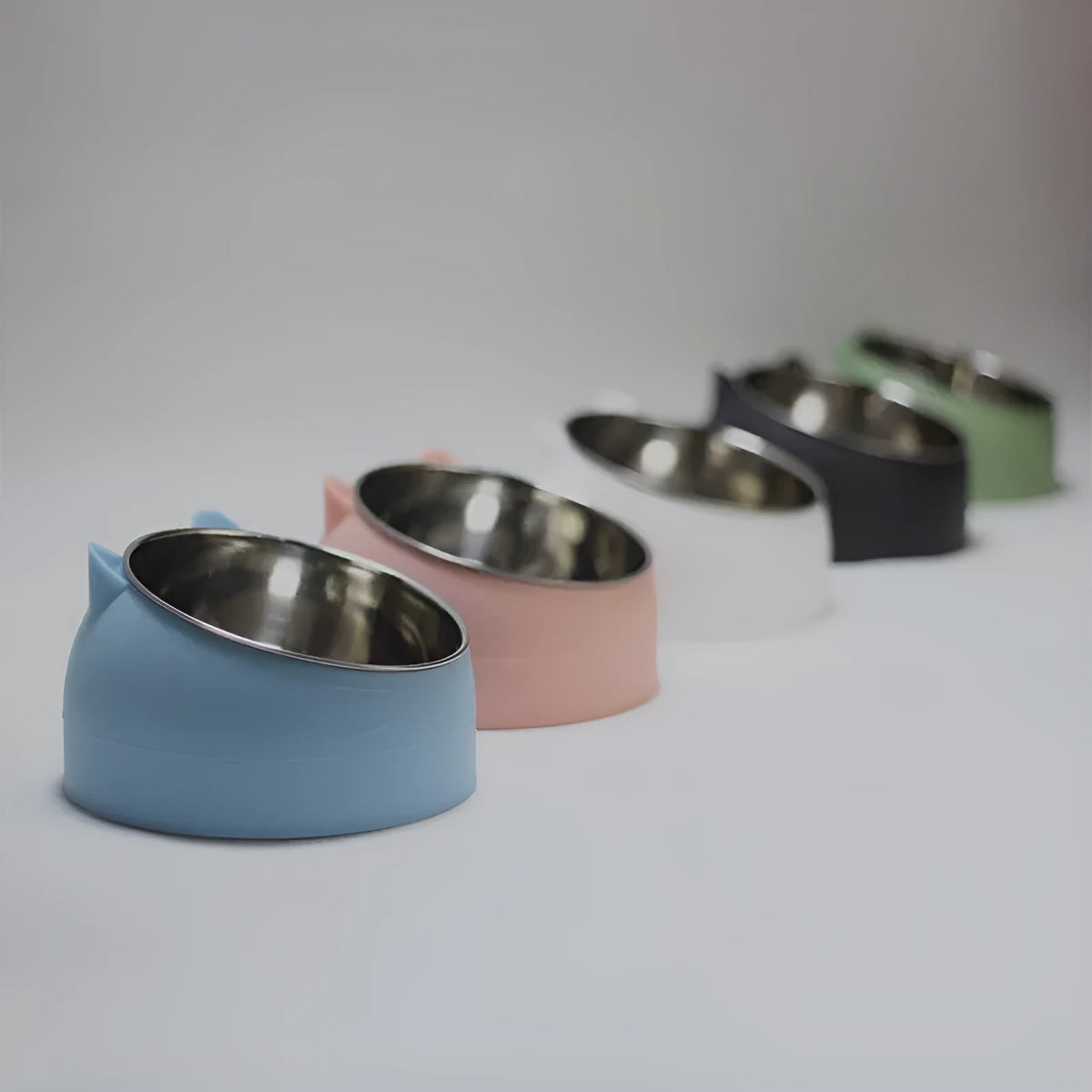 Raised cat food bowl with 304 stainless steel inner bowl, food-grade PC body, 200ml capacity, colour options