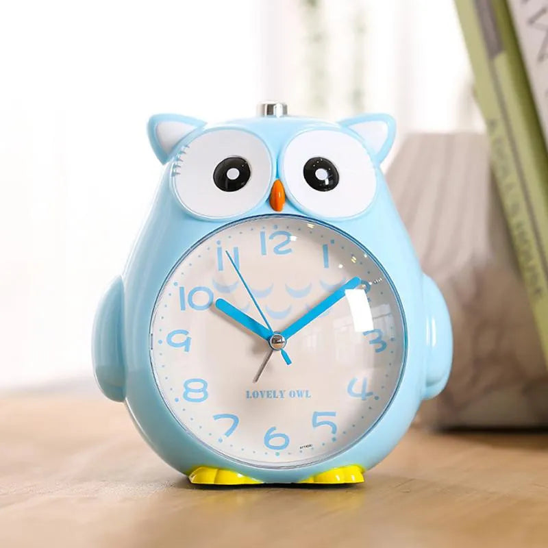 Creative children owl cartoon alarm clock in pink with silent wake-up function, plastic build, 14x11.5x17.5cm