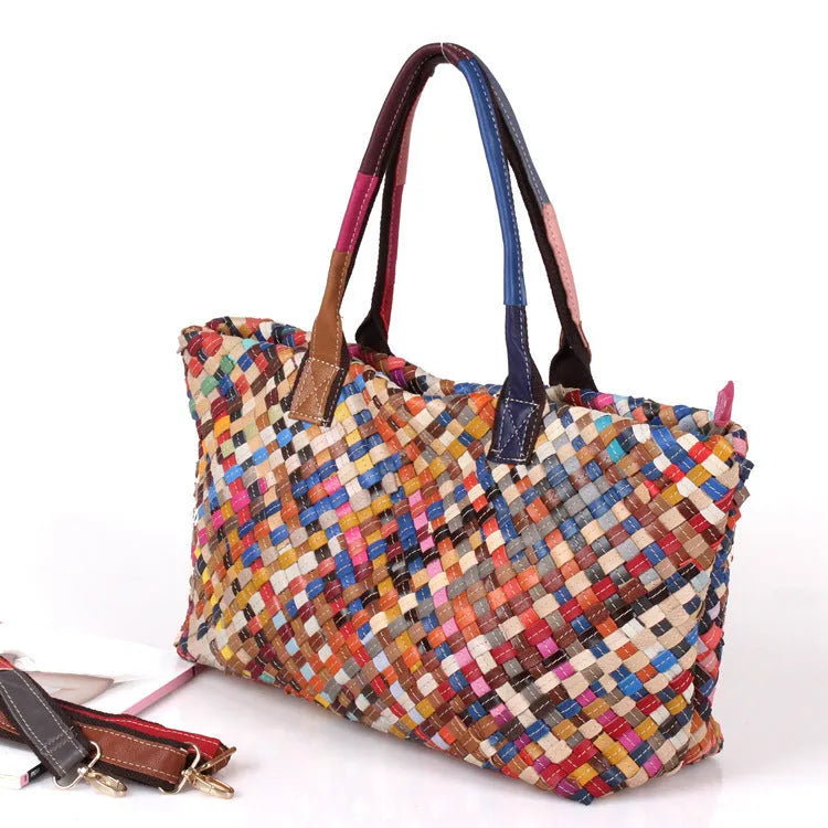 Hand-woven leather shoulder bag for women in multicolour with zip closure and crossbody strap
