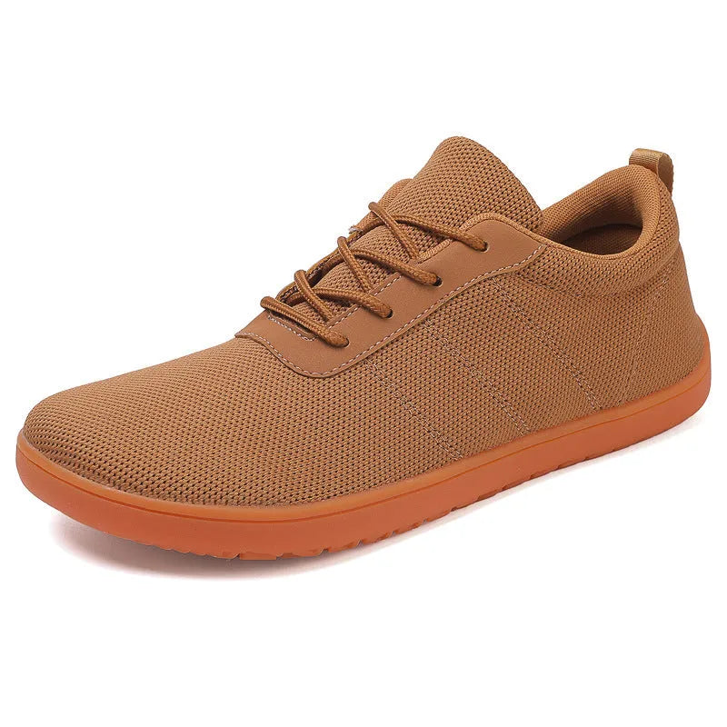 Men's wide toe hiking shoes in army green with Flyknit upper and rubber sole