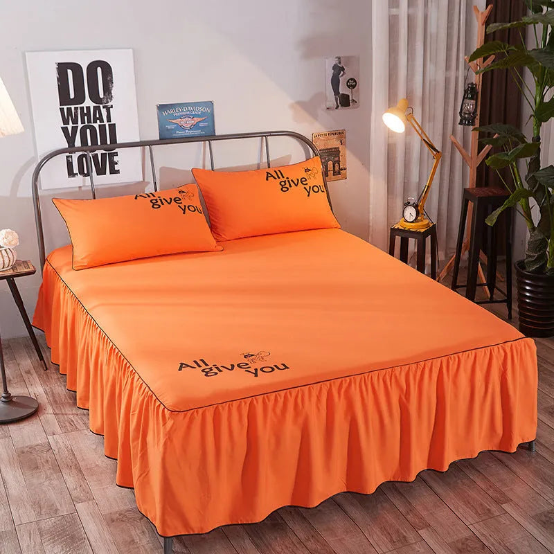 Beauty bed cover and brushed bed skirt in breathable sanding fabric, with nine colour options and multiple sizes
