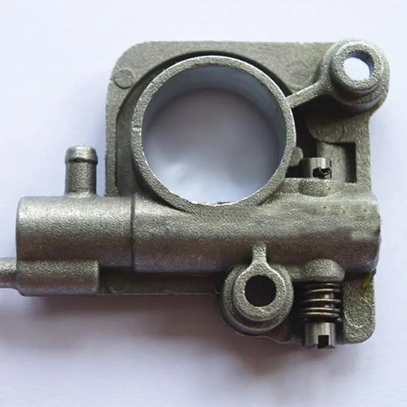 CS-350 CS2600-2700 chainsaw oil pump replacement in photo colour, single agriculture spare part