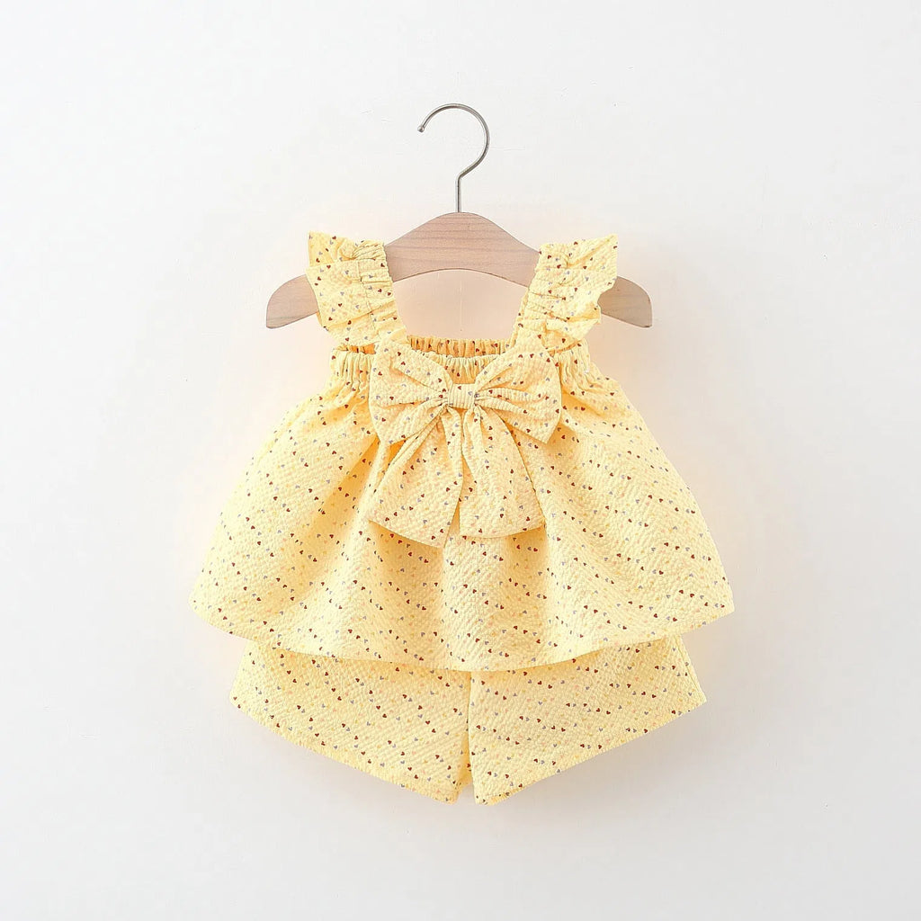 Baby girls cotton bowknot flying sleeve top and shorts set in pink, suitable for 73-100cm height