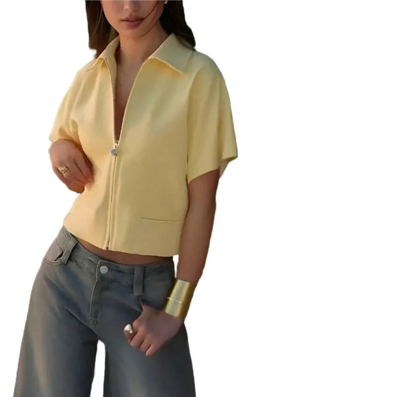 Casual polyester short sleeve top in black white yellow loose fit with regular sleeves