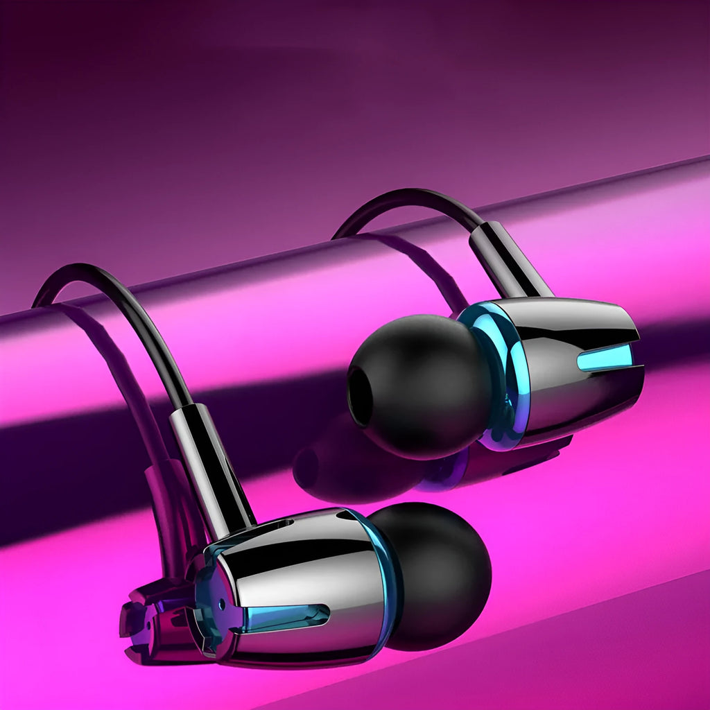 Wired in-ear headphones with subwoofer bass, capacitive controls, 108dB, 120cm cable in black