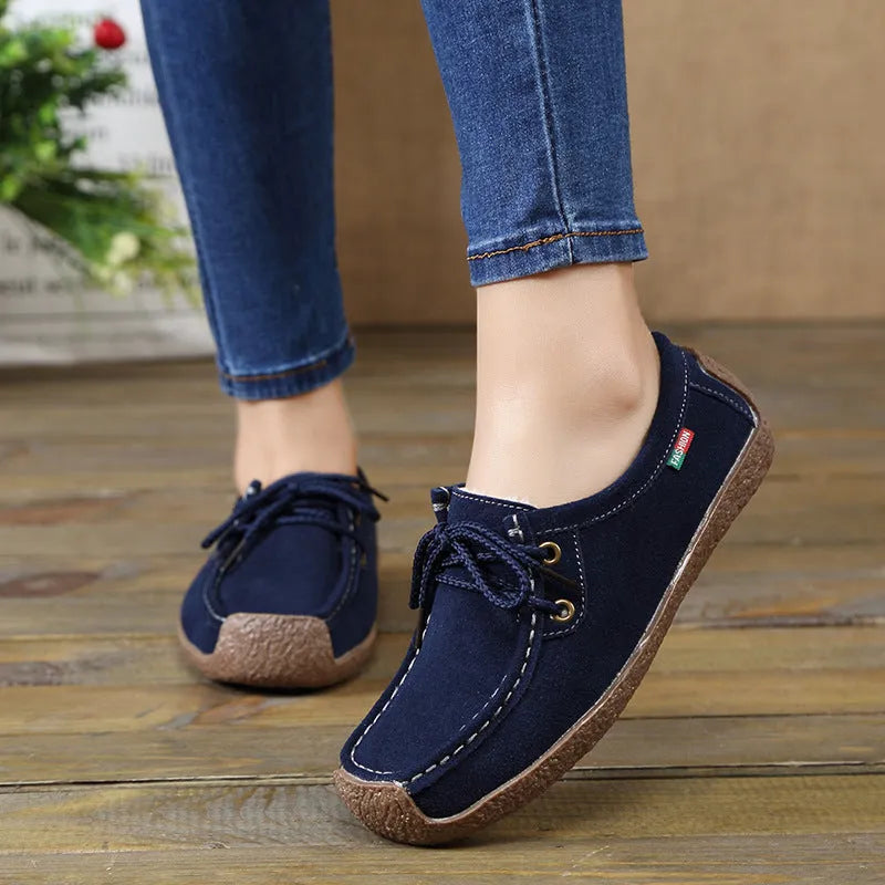 Mom casual flat shoes for pregnant women with recycled leather upper and warm lining in black