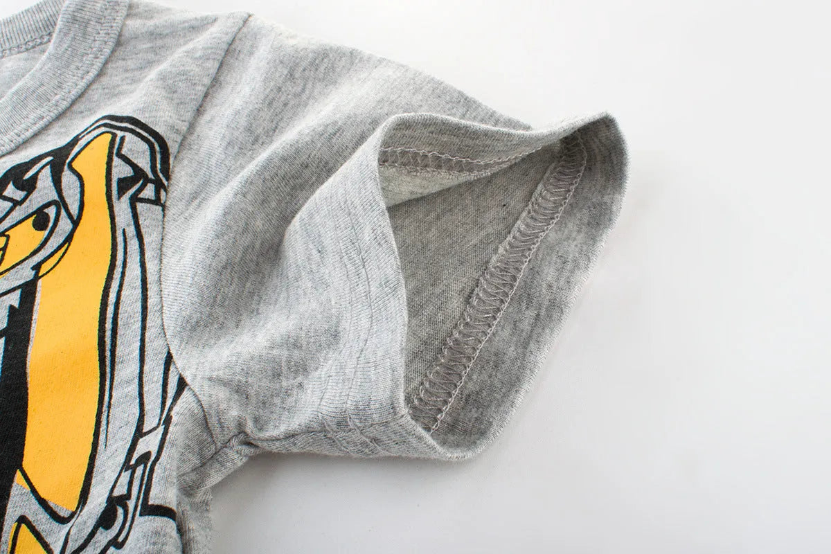 Children's light grey cartoon print cotton T-shirt with short sleeves and round neck.