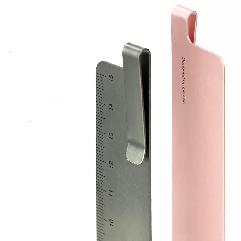 Aluminium bookmark ruler with 15cm laser-engraved scale in black or silver colour
