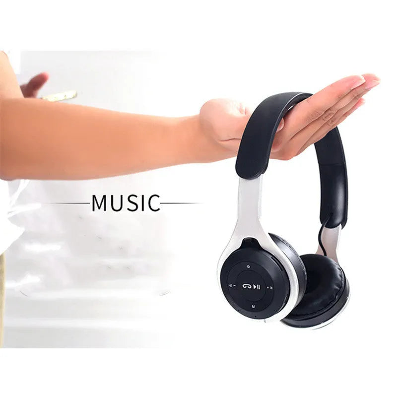 Binaural wireless headset in black with ear cups and adjustable headband, Bluetooth 5.0 stereo sound