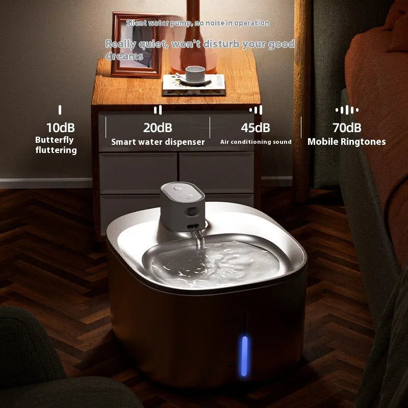 All stainless steel automatic pet water dispenser with 4 litre capacity and rechargeable battery