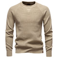 Men's round neck solid colour knitted sweater in dark gray, straight fit pullover