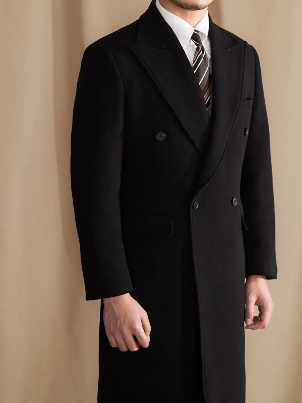 Men's mid-length double-breasted thermal jacket in black with suit collar and sanding finish